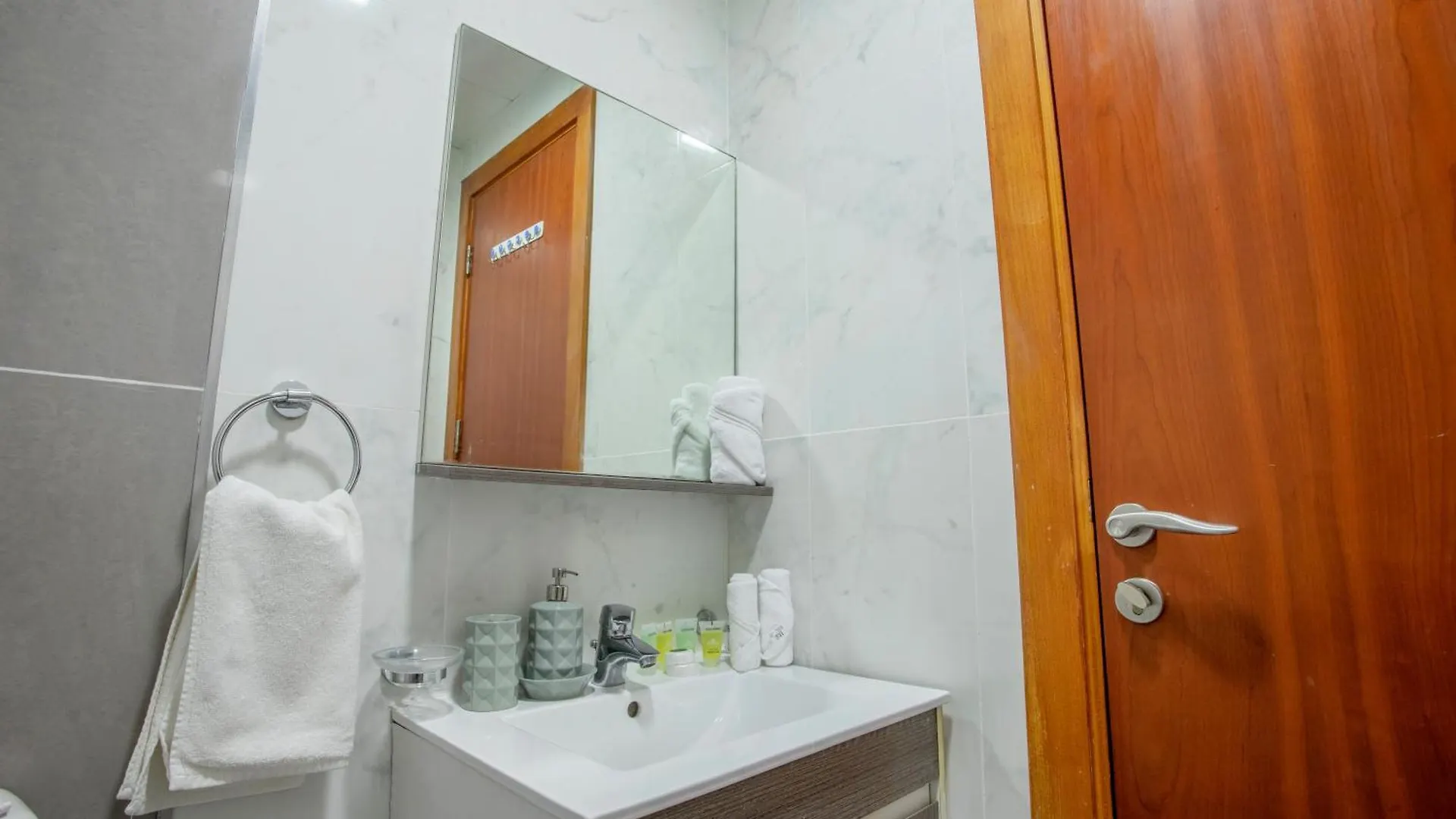 Upscale Studio In Binghatti Apartments, Dso Dubai Apartment