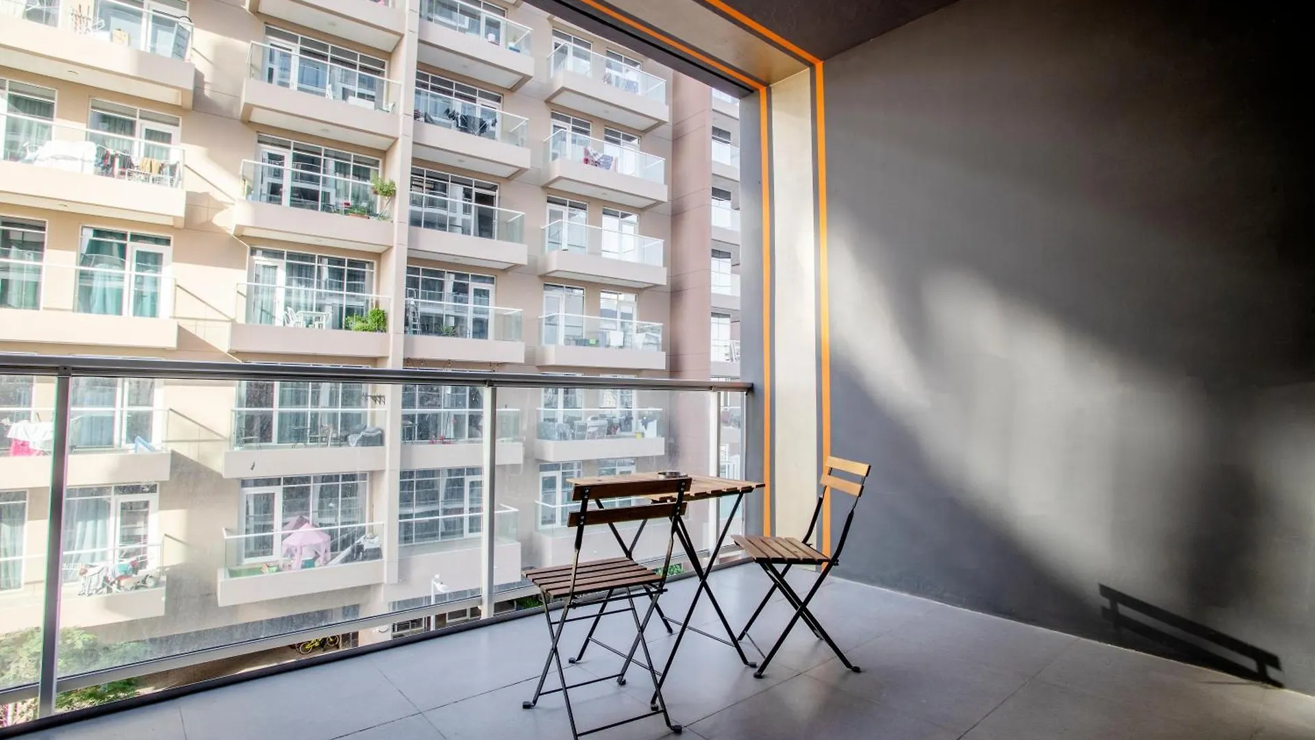 Apartment Upscale Studio In Binghatti Apartments, Dso Dubai